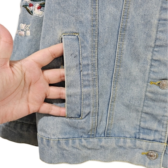 Sadie & Love Floral Embroidered Denim Jacket - Picture 3 of 8